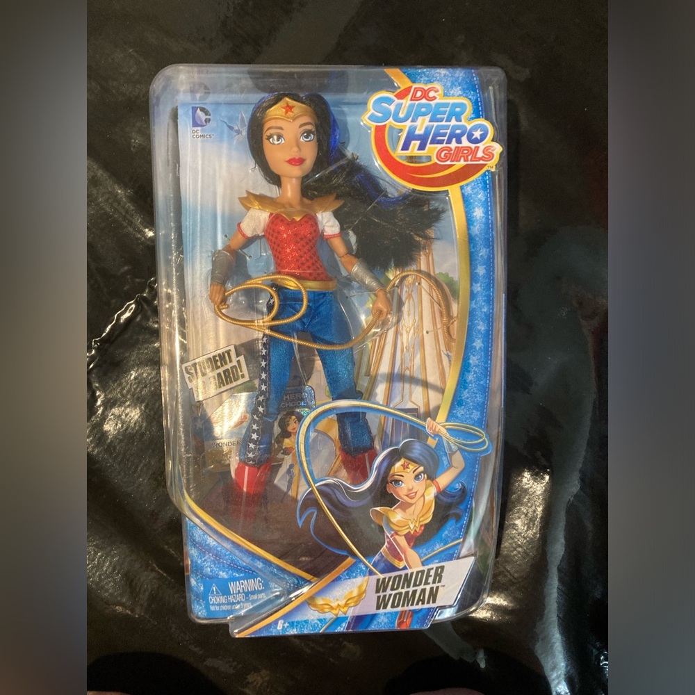 New DC Super Hero Girls: WONDER WOMAN with Student ID Card 12" Action Figure